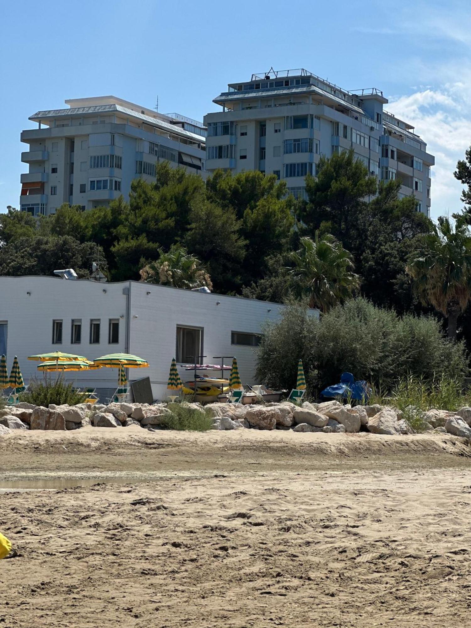 Lortica Apartment Pescara Eksteriør billede